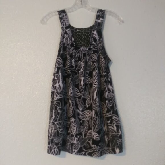 Agenda women's size L black and white leaf print sleeveless top - Picture 1 of 12